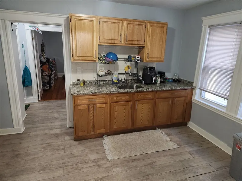 691 River St  #3 Photo 3