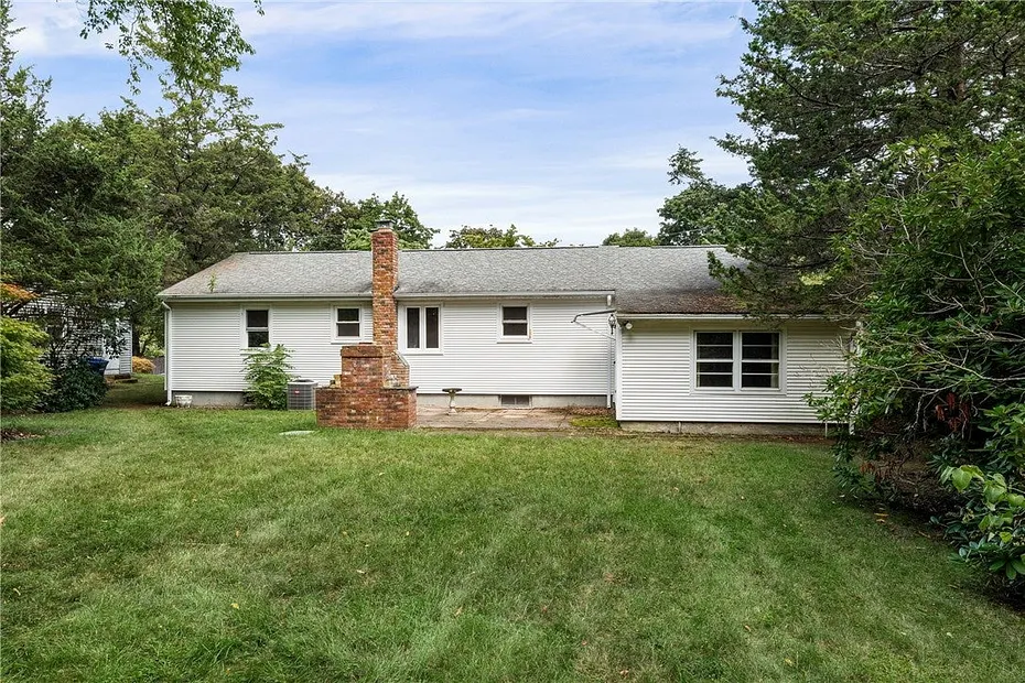 108 Longfellow Drive Photo 34