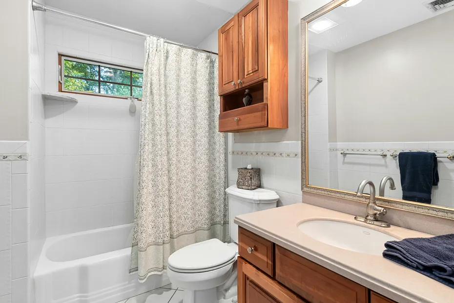 35 Aspen Ledges Road Photo 12