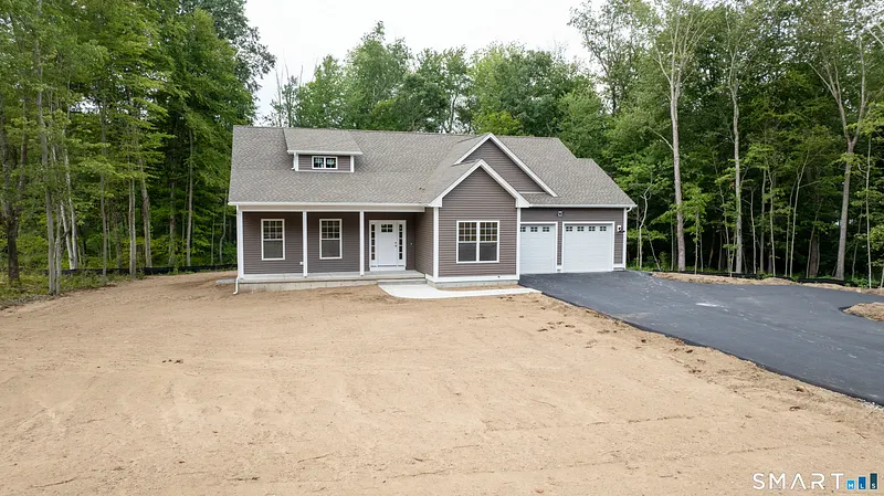 18 Spring Hill Lane Photo 1