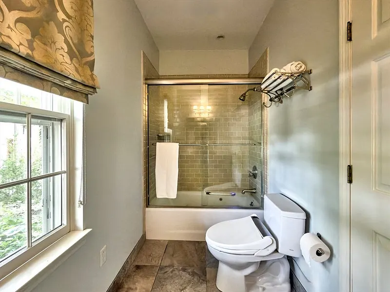 11 Prospect Hill  #8 Photo 38