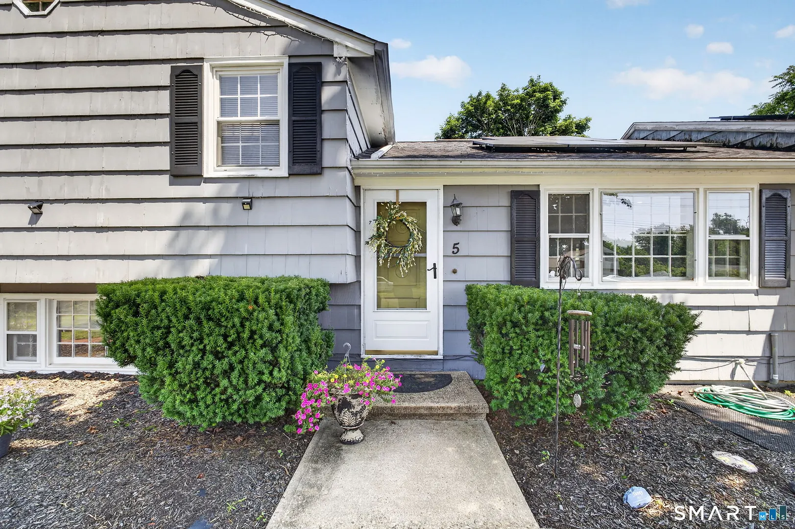 5 Beatrice Drive Photo 3