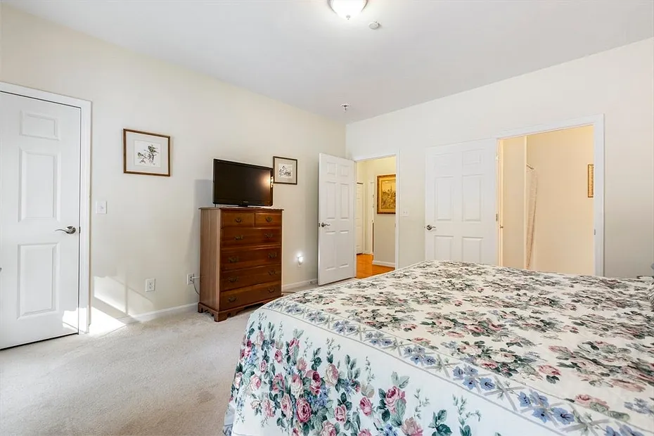 631 East St  #L101 Photo 19