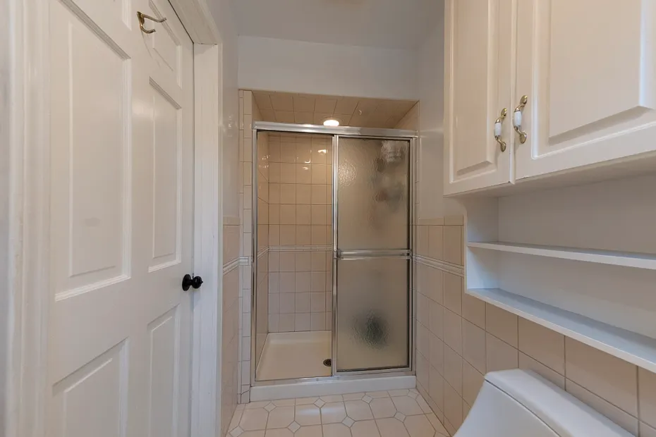208 Adams Road Photo 21