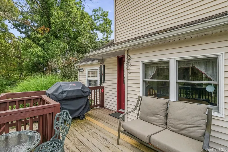 929 Freedom Plains Road Photo 35