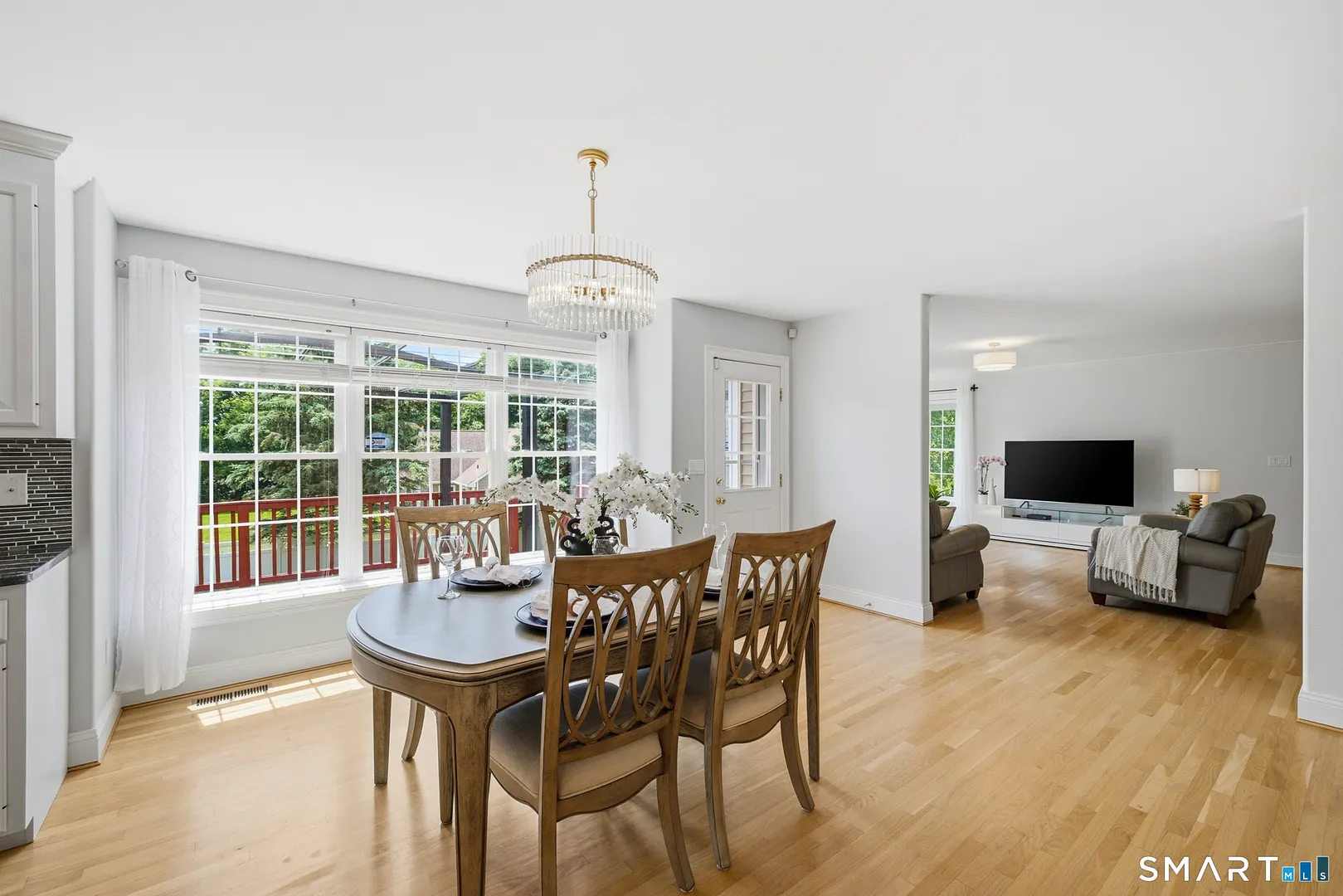 136 Talcott Ridge Road Photo 10