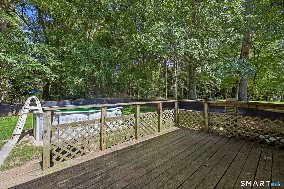 144 Woodland Drive Photo 22