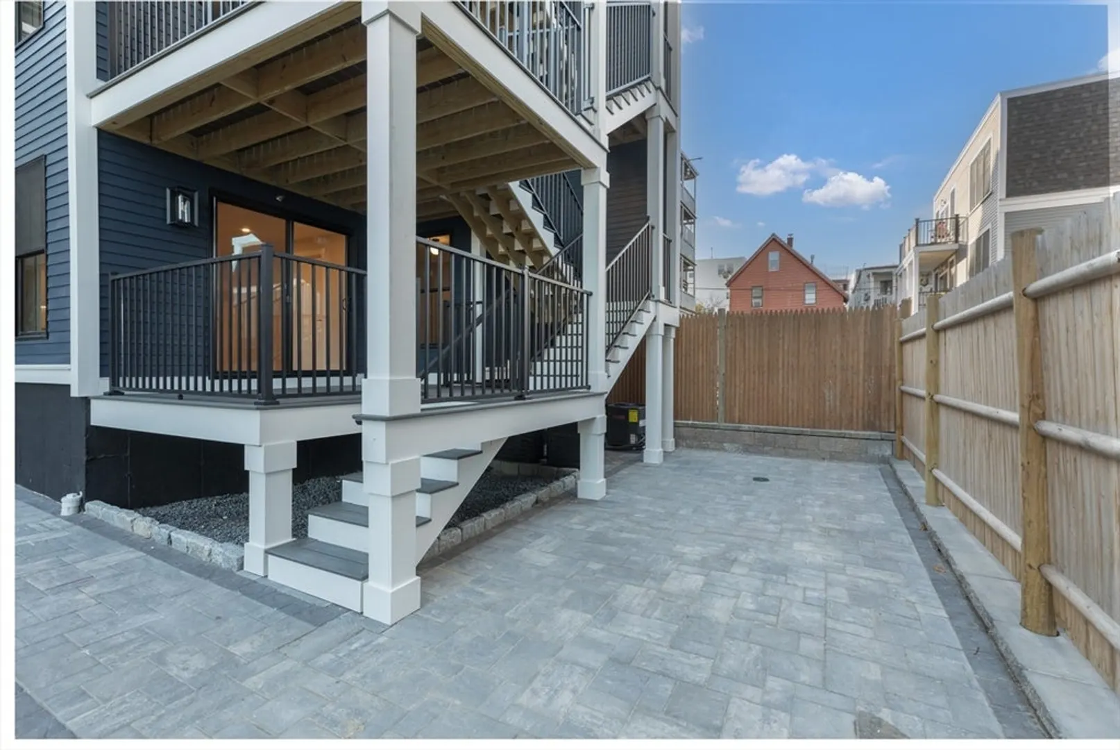 148 Falcon St #1 Photo 17