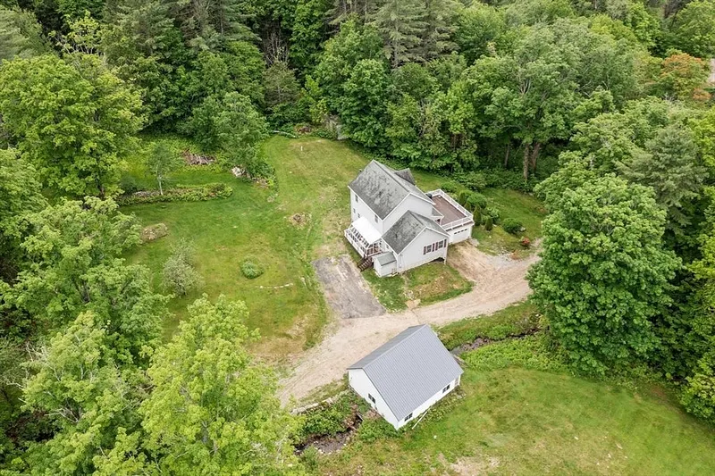240 Farley Rd Photo 40