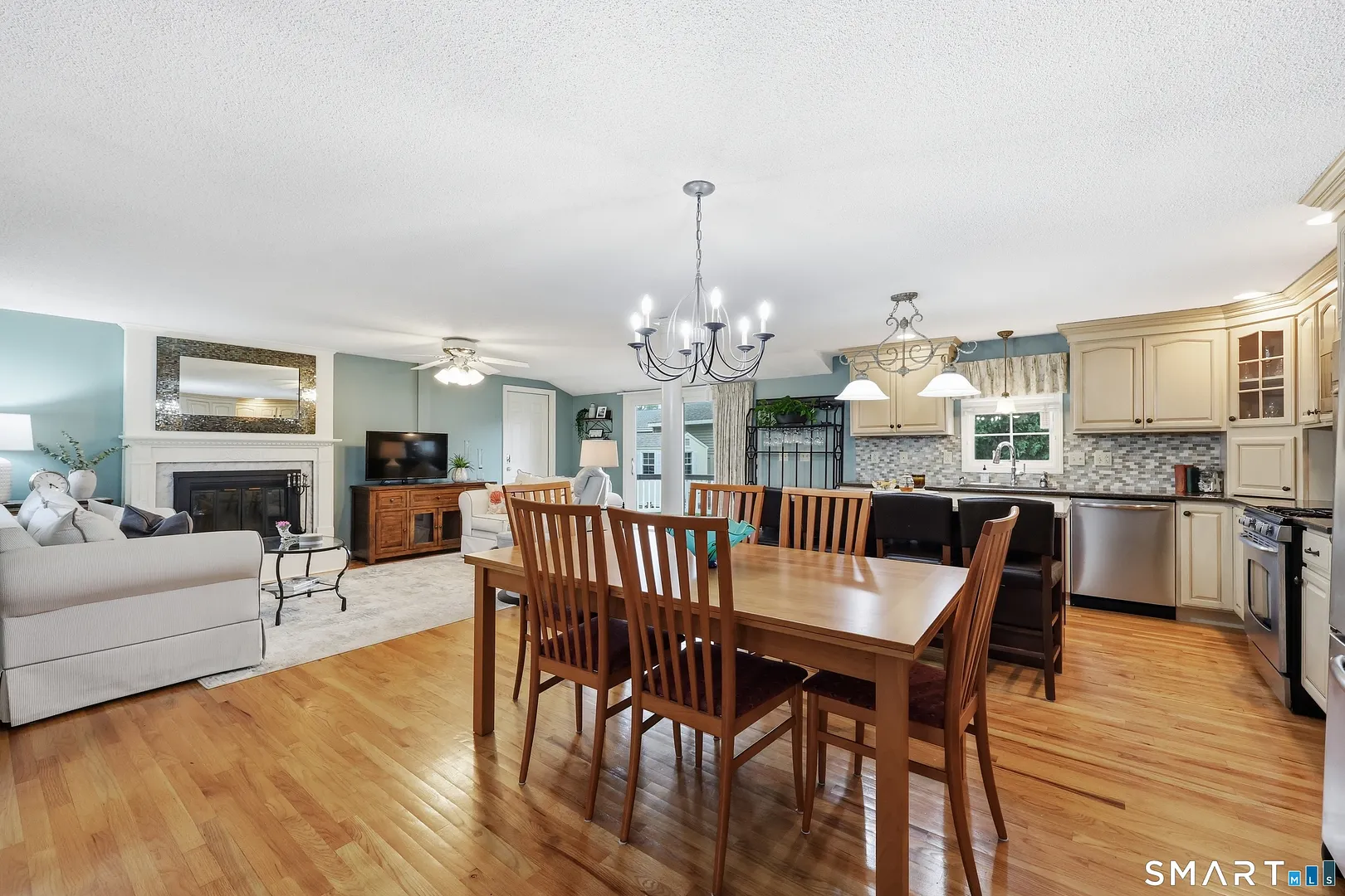 142 Nicholson Street Photo 5
