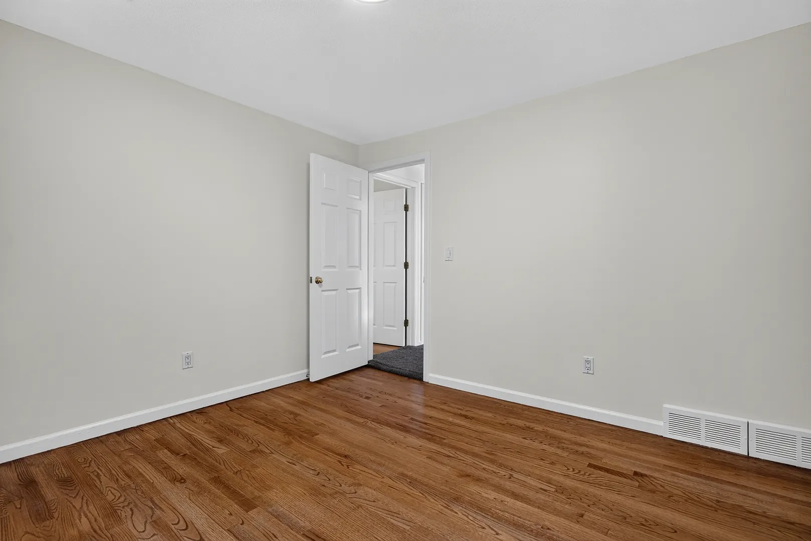 42 Concord Drive Photo 27