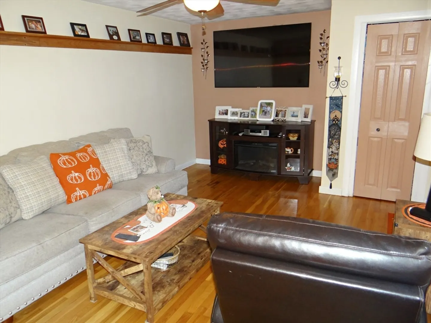 25 Marshall Ave Photo 8