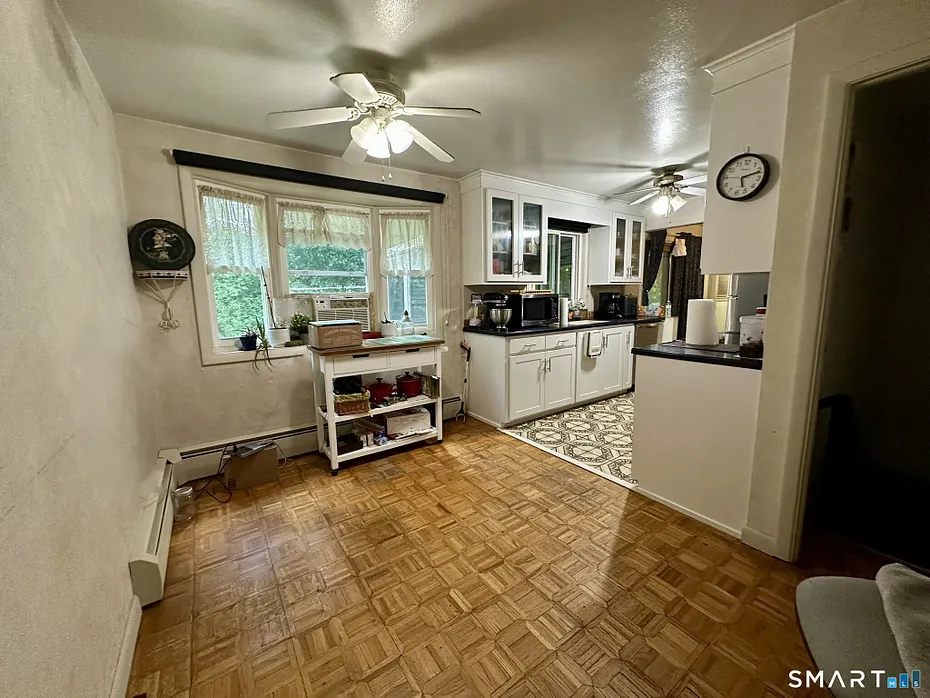 670 Benham Street Photo 5