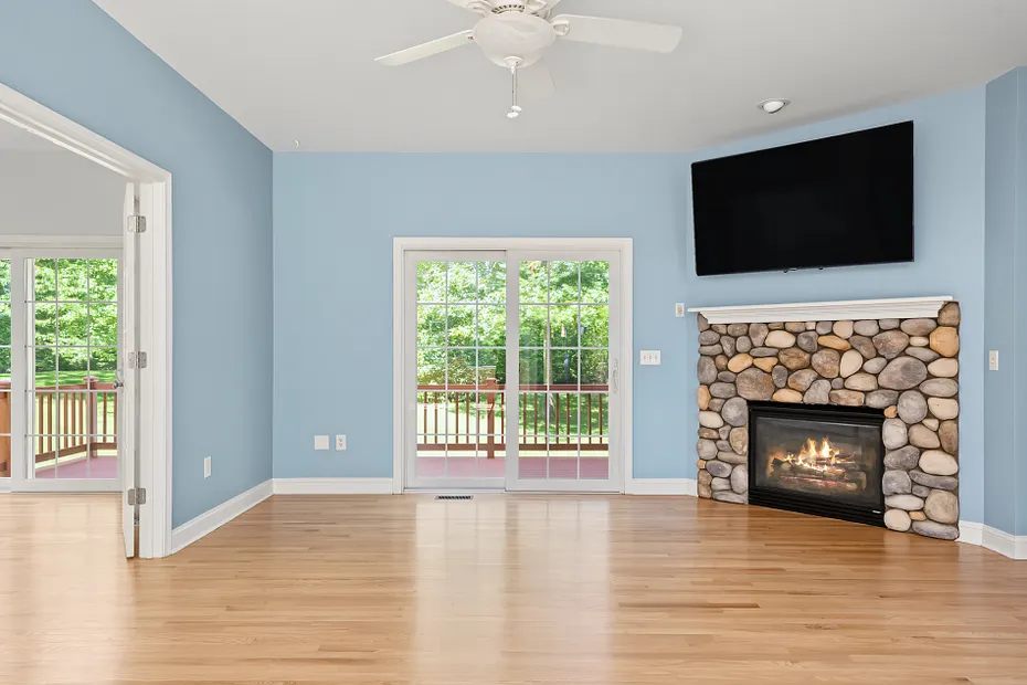 19 Sycamore Drive C Photo 7