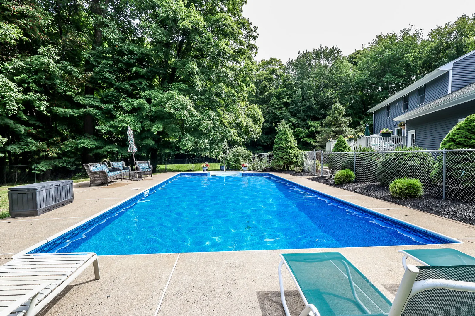 33 Brookwood Drive Photo 7