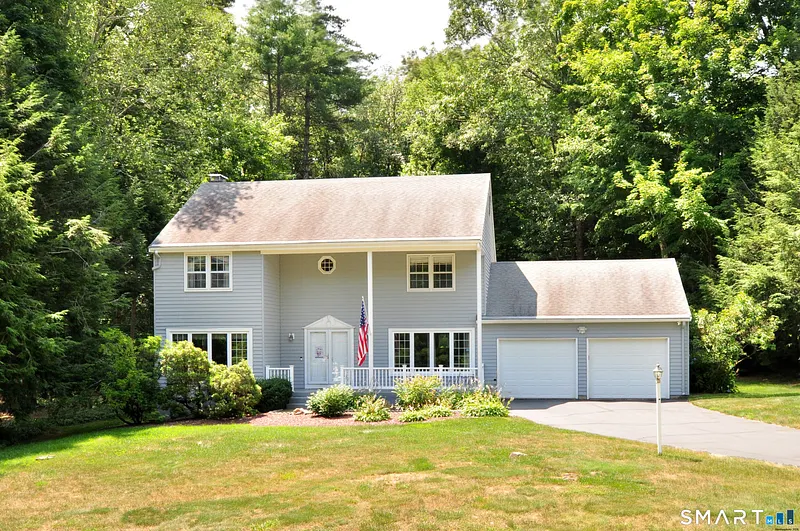23 Kingsbridge Photo 1