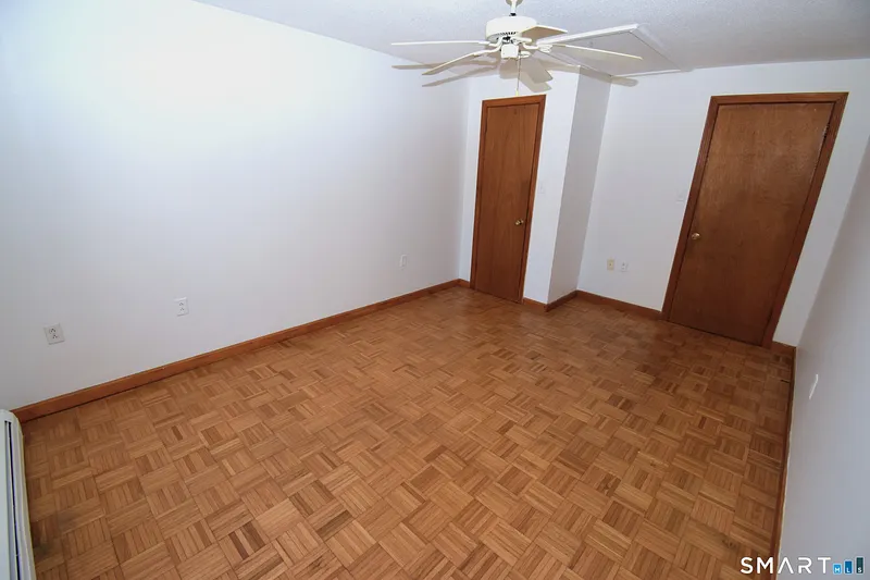 273 Horse Pond Road Photo 13
