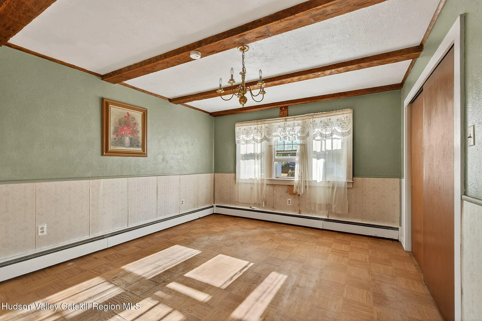 251 Jefferson Heights Photo 7