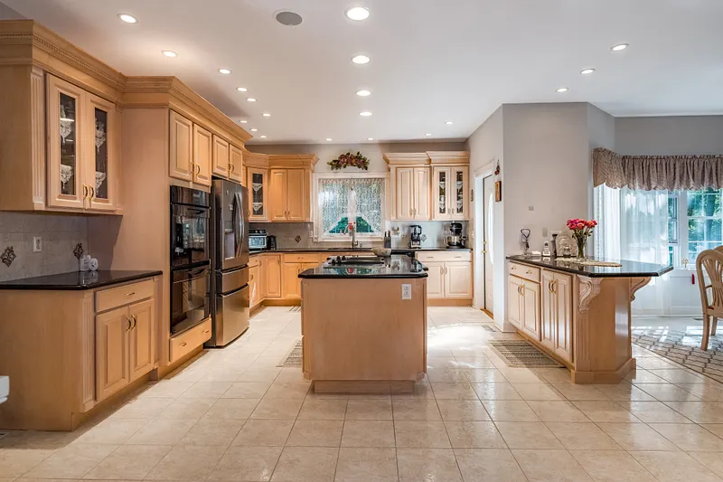 420 Summer Hill Road Photo 13