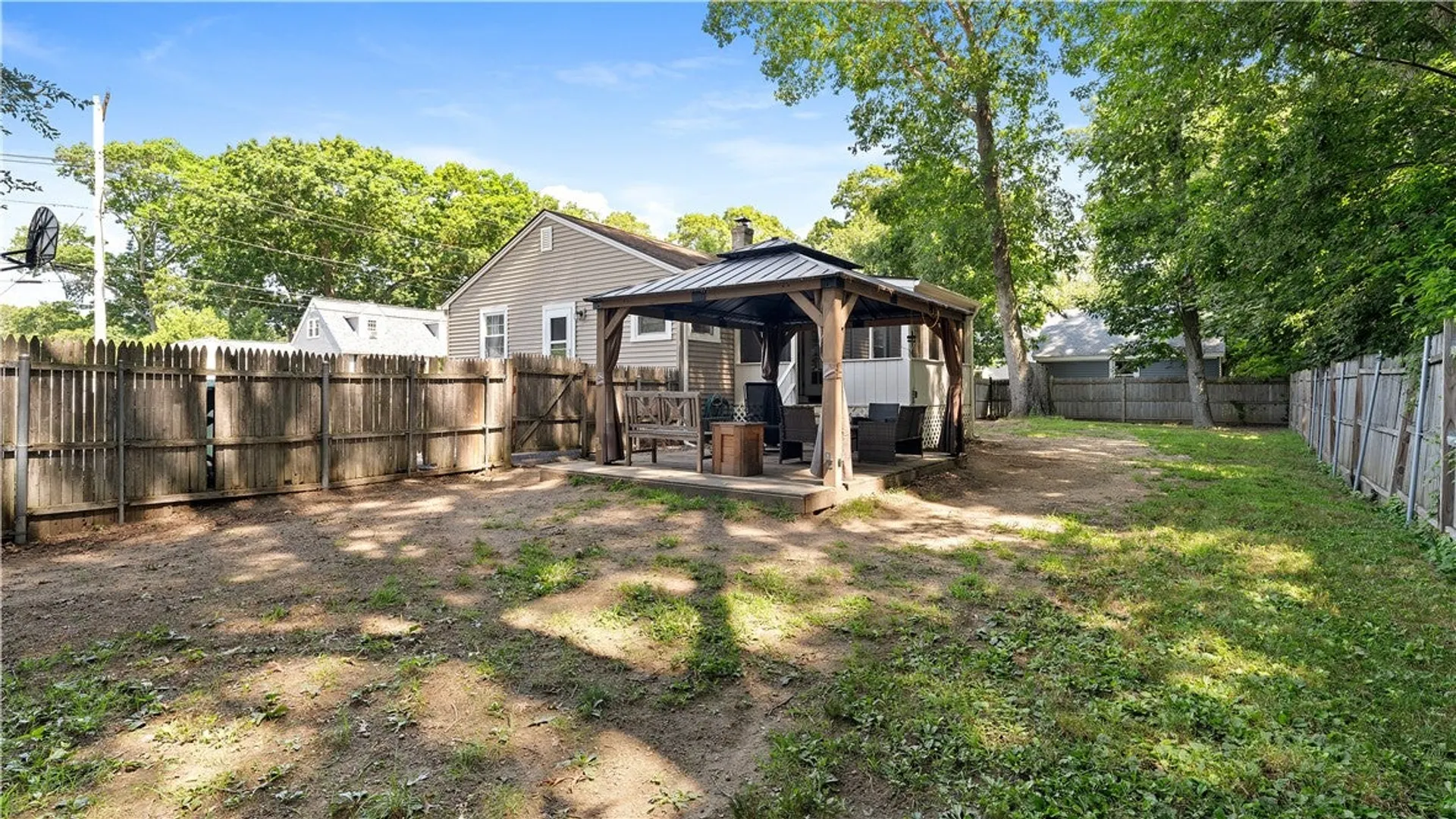 52 Brentwood Avenue Photo 28
