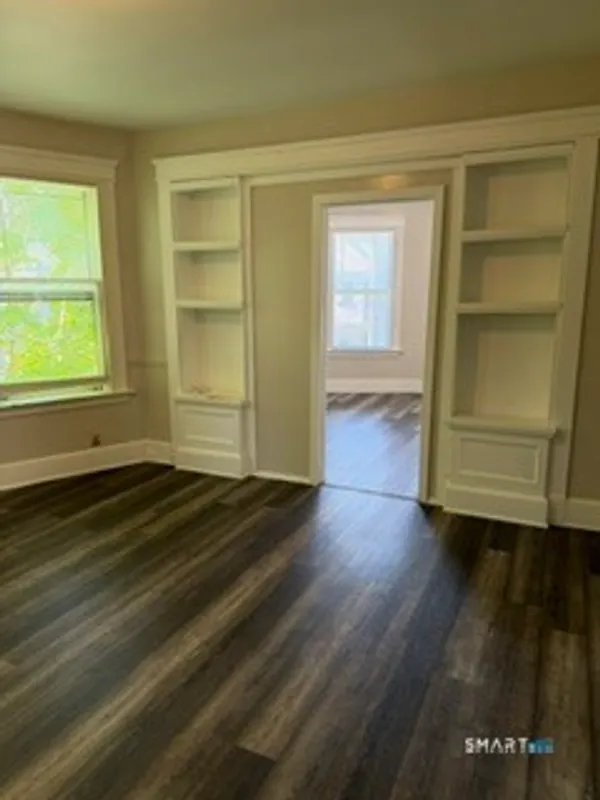 119 Hobart Street  #2nd floor Photo 8