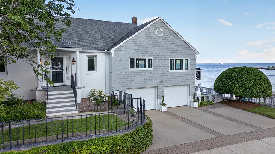 670 Pequot Avenue Photo 4
