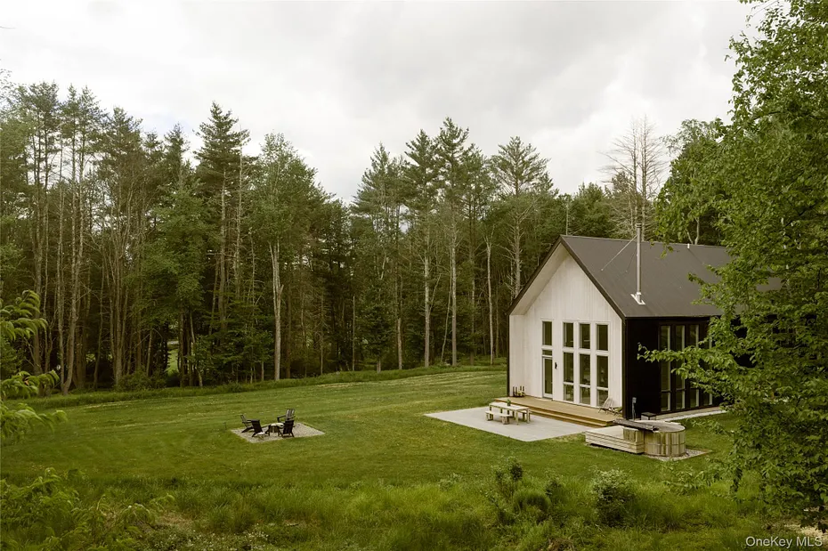 596 Perry Road Photo 33