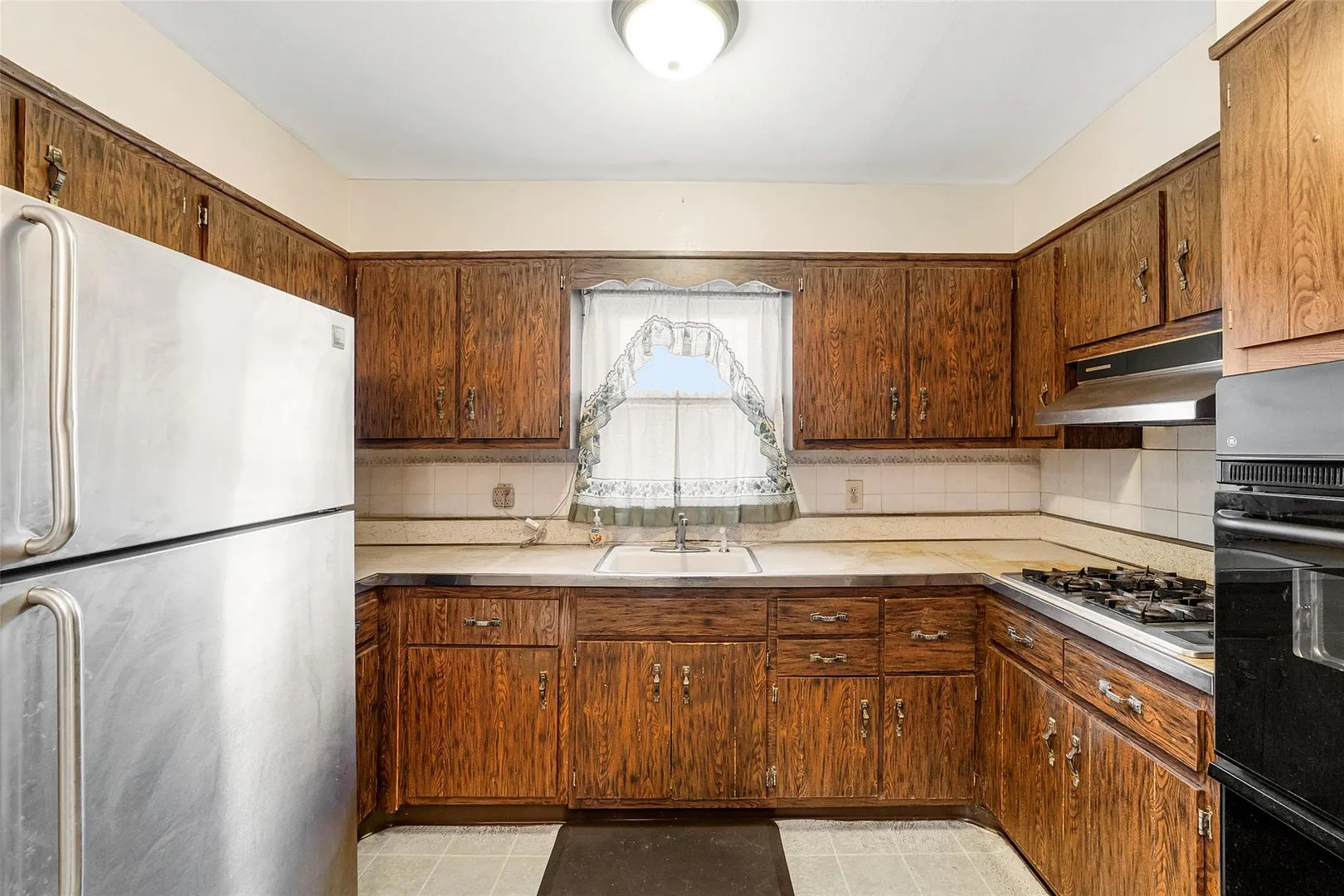 85 Stevens Avenue Photo 10