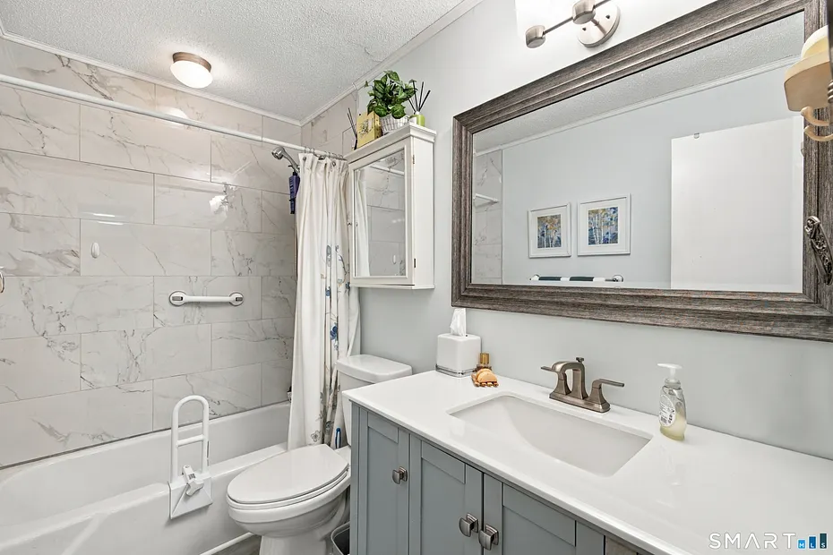 65 Westridge Road  #D5 Photo 18