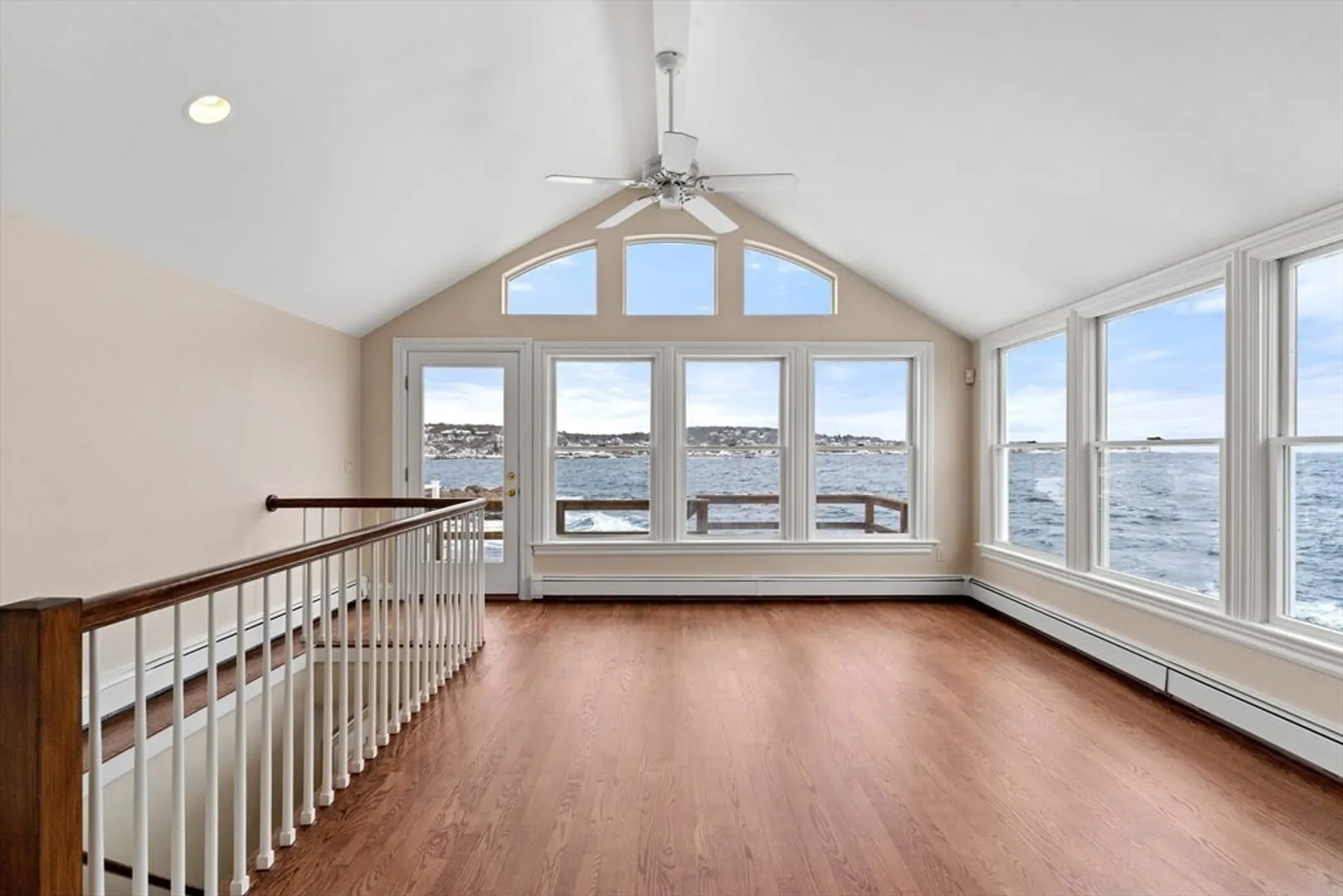52 Bearskin Neck Photo 11