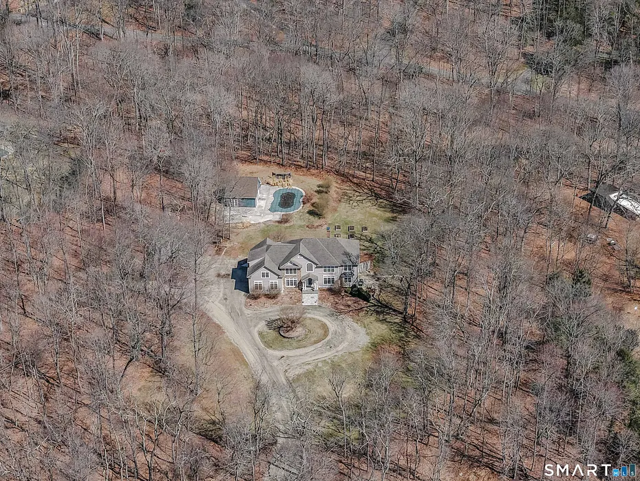 380 Southbury Road Photo 35