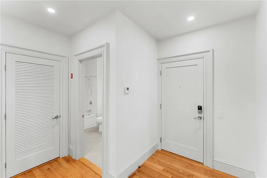 31 Parade Street  #201 Photo 20