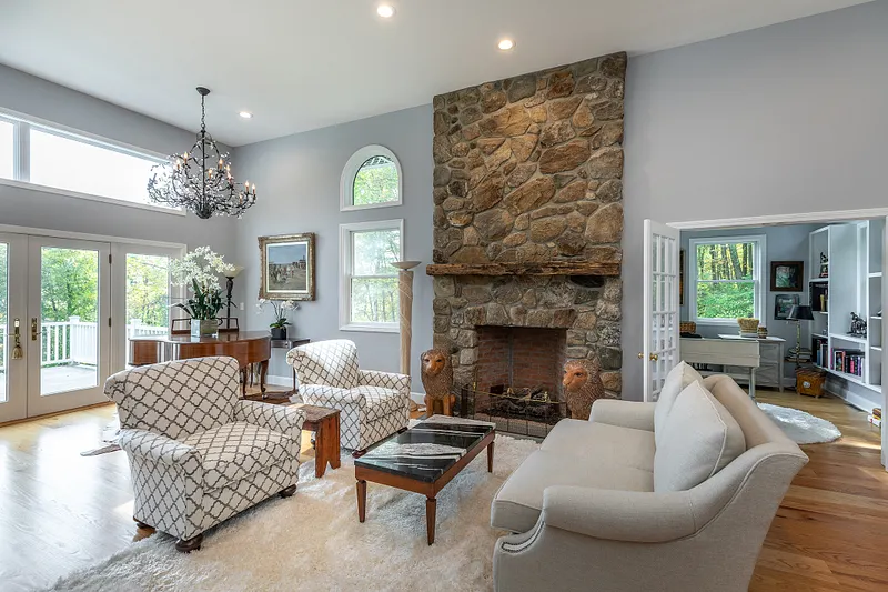 168 Cobble Road Photo 24