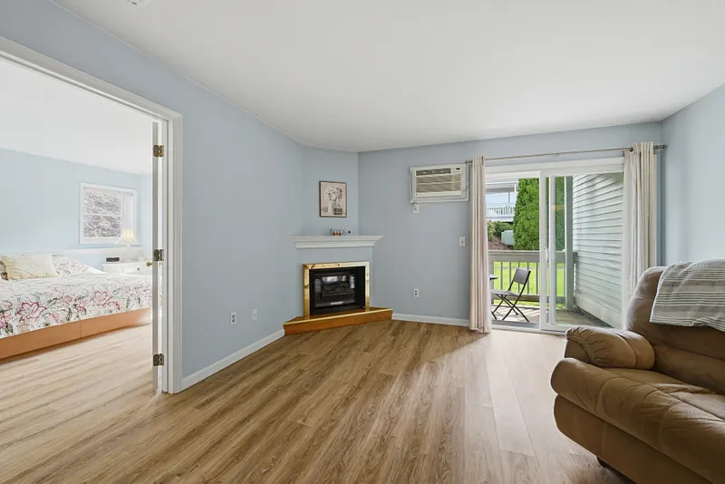 55 Mill Plain Road  #32-1 Photo 14