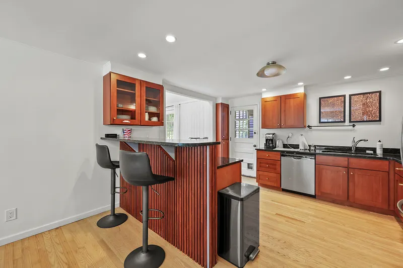85 Pixley Rd Photo 6