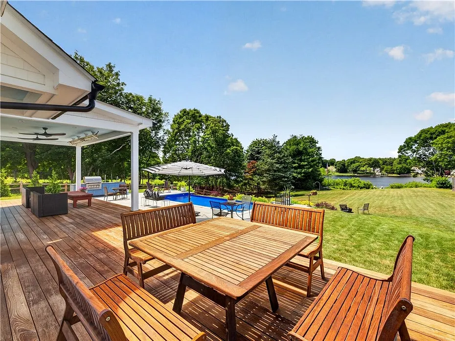 34 Lanphere Road Photo 18