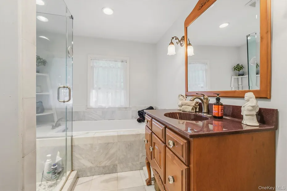 24 Tamarack Road Photo 18