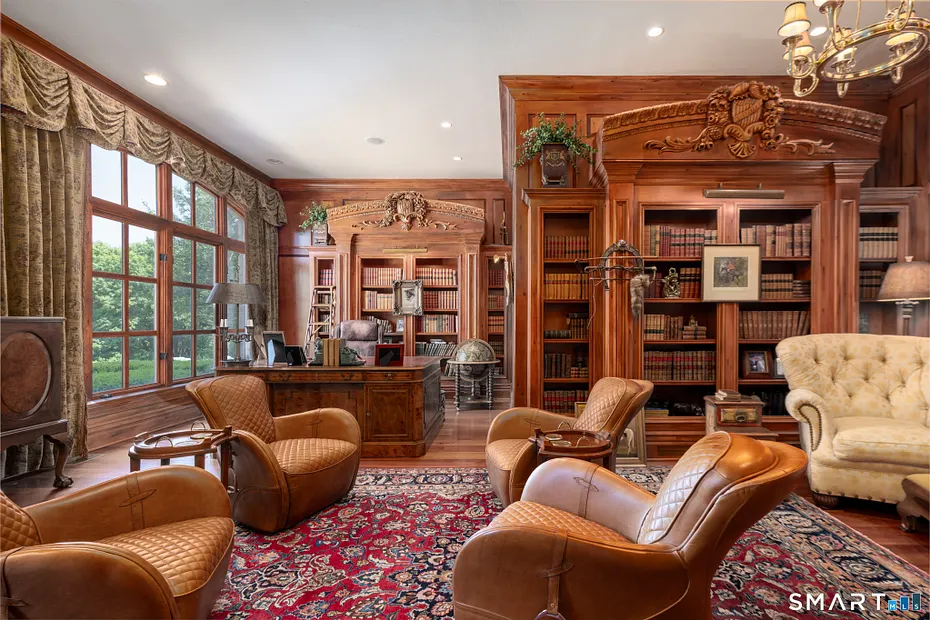 7 Equestrian Ridge Road Photo 3
