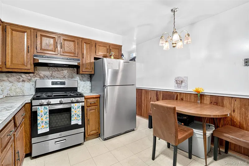 36 S 8th Avenue Photo 16