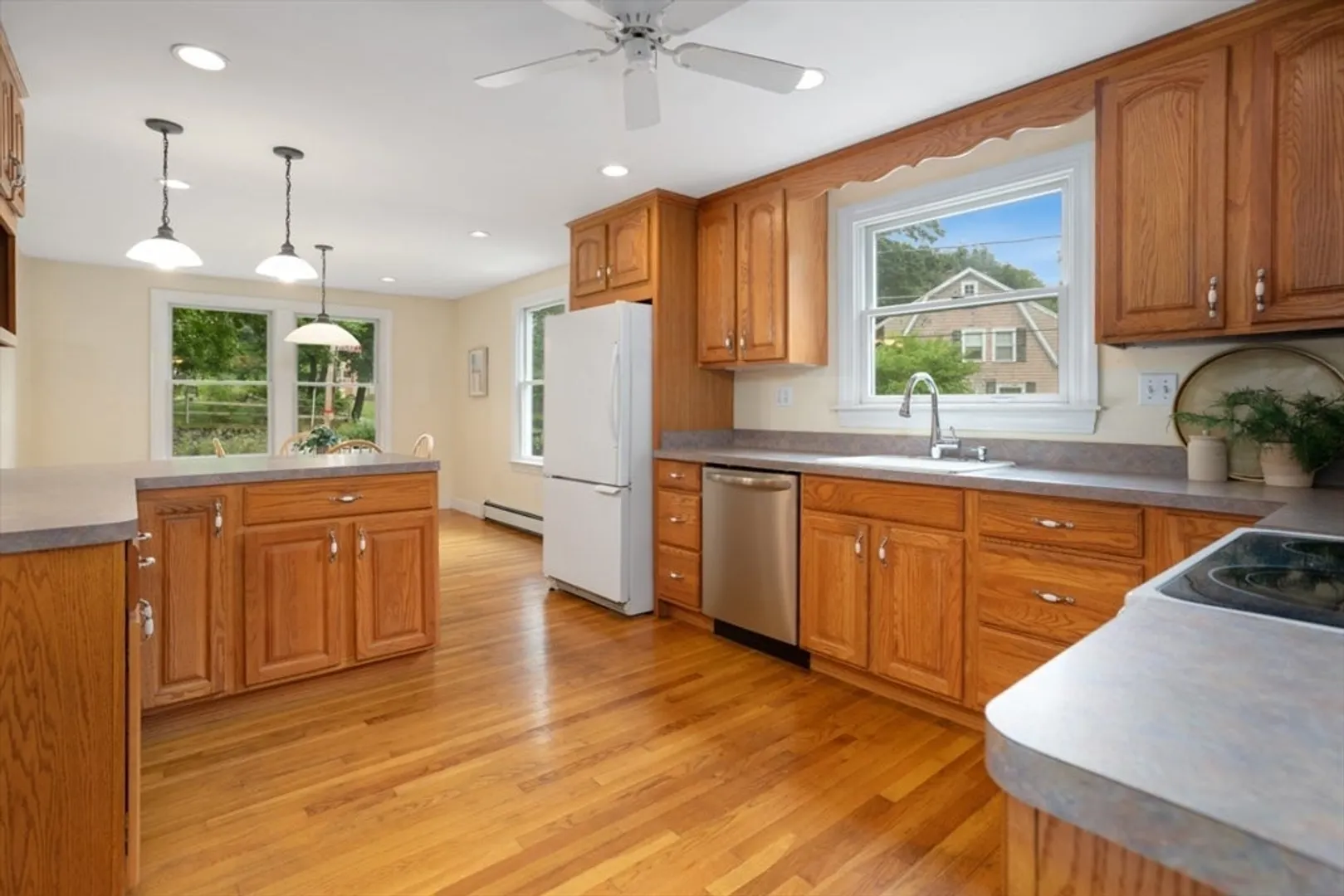 71 Grove Street Photo 8