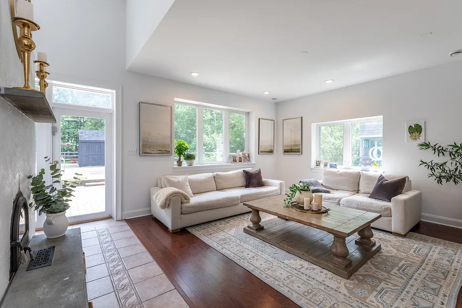28 Drewbarrie Lane Photo 4