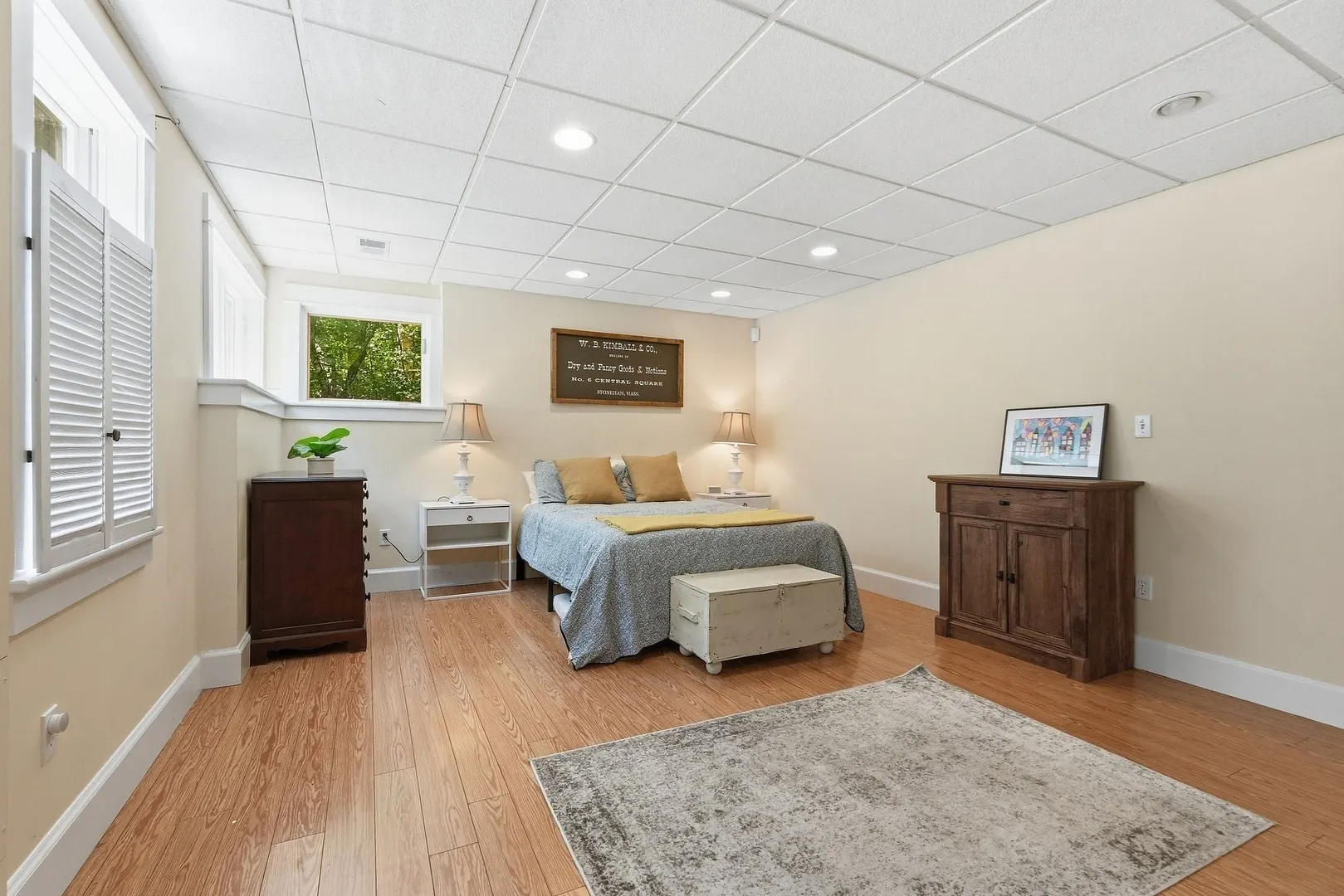 409 Henry St Photo 37