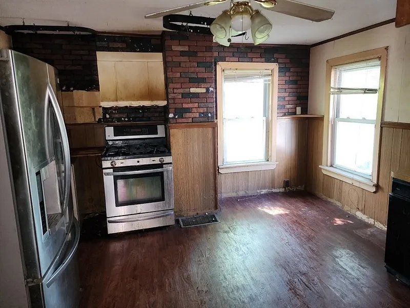 156 Grattan St Photo 17