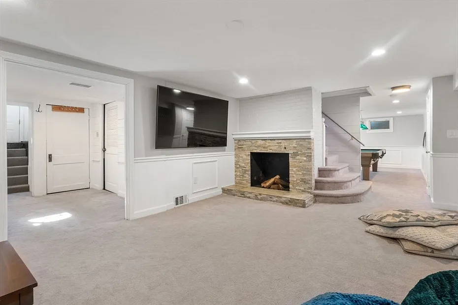 9 Gloucester Road Photo 27
