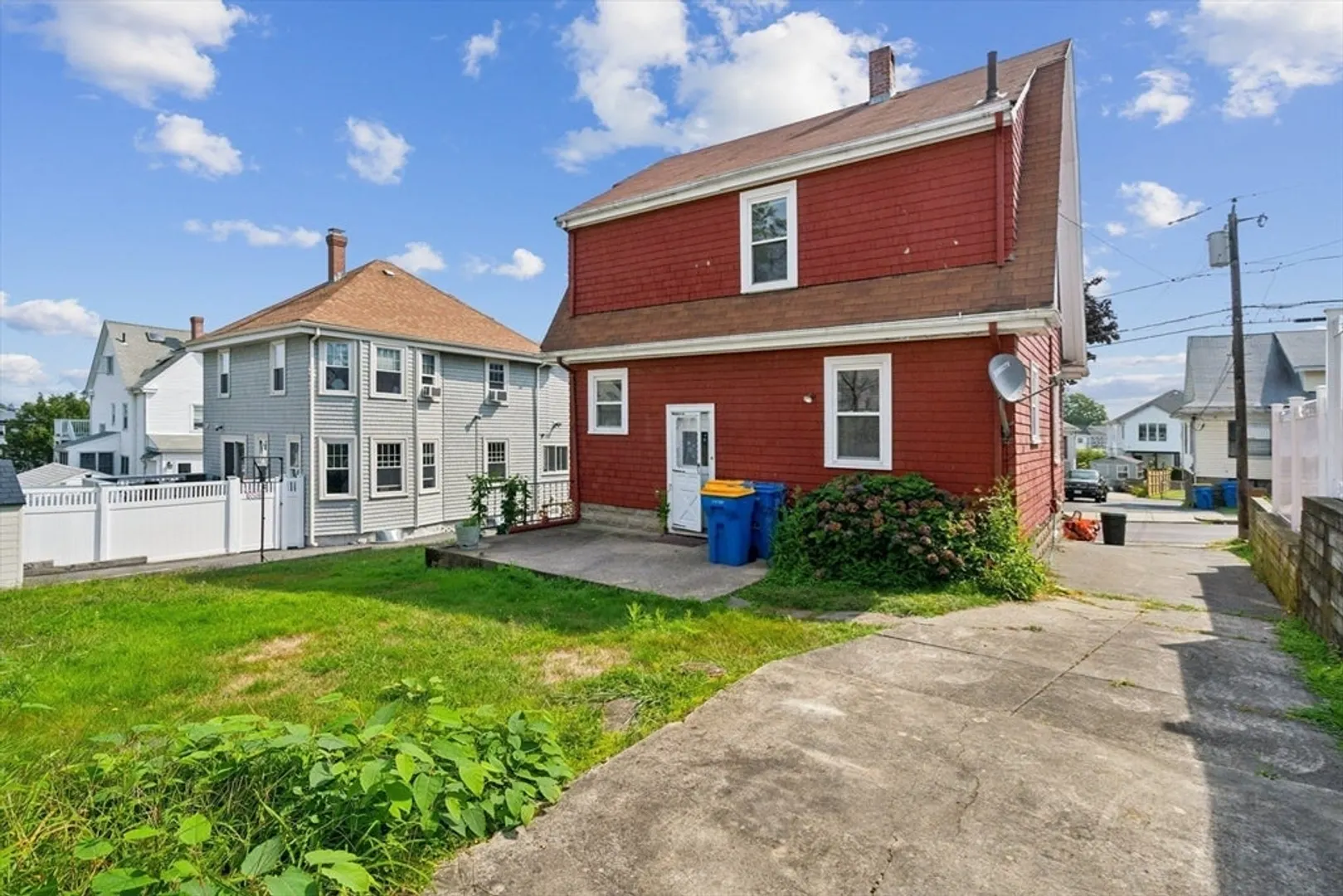 64 Bates Ave Photo 25