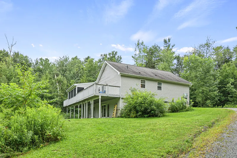 229 Hamilton Rd Photo 9