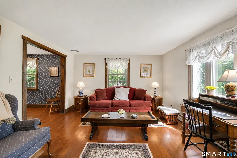 Suffield Single Family Photo 14