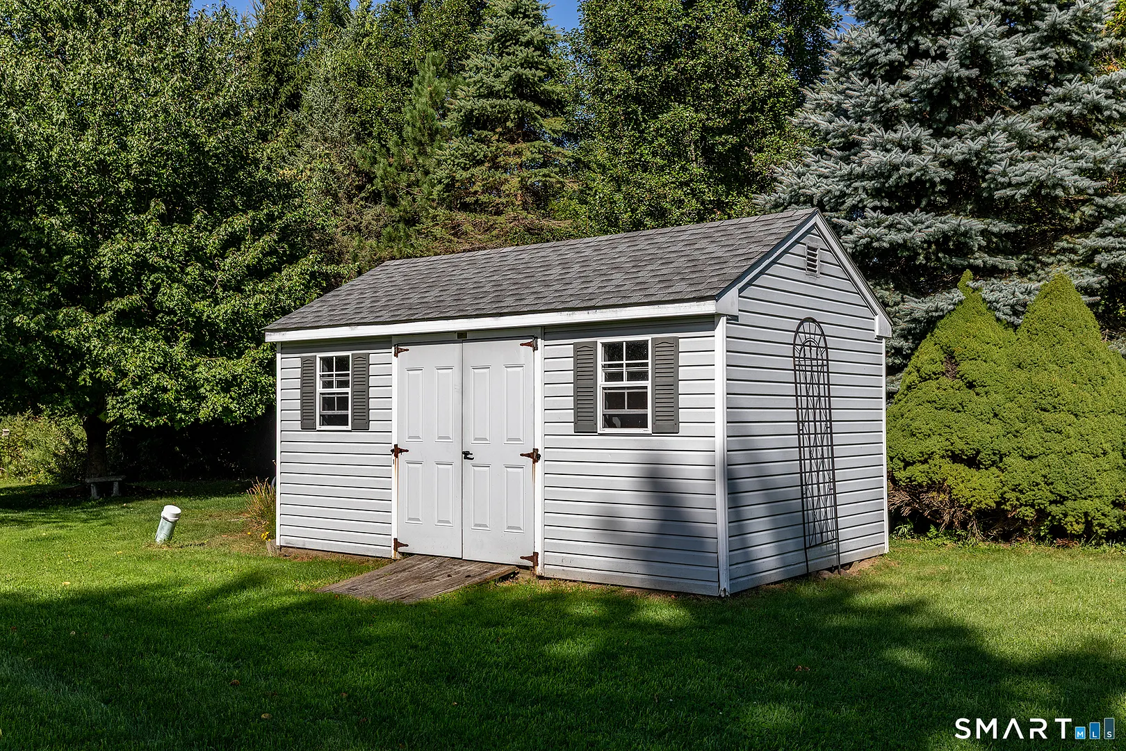240 Beach Street Photo 22