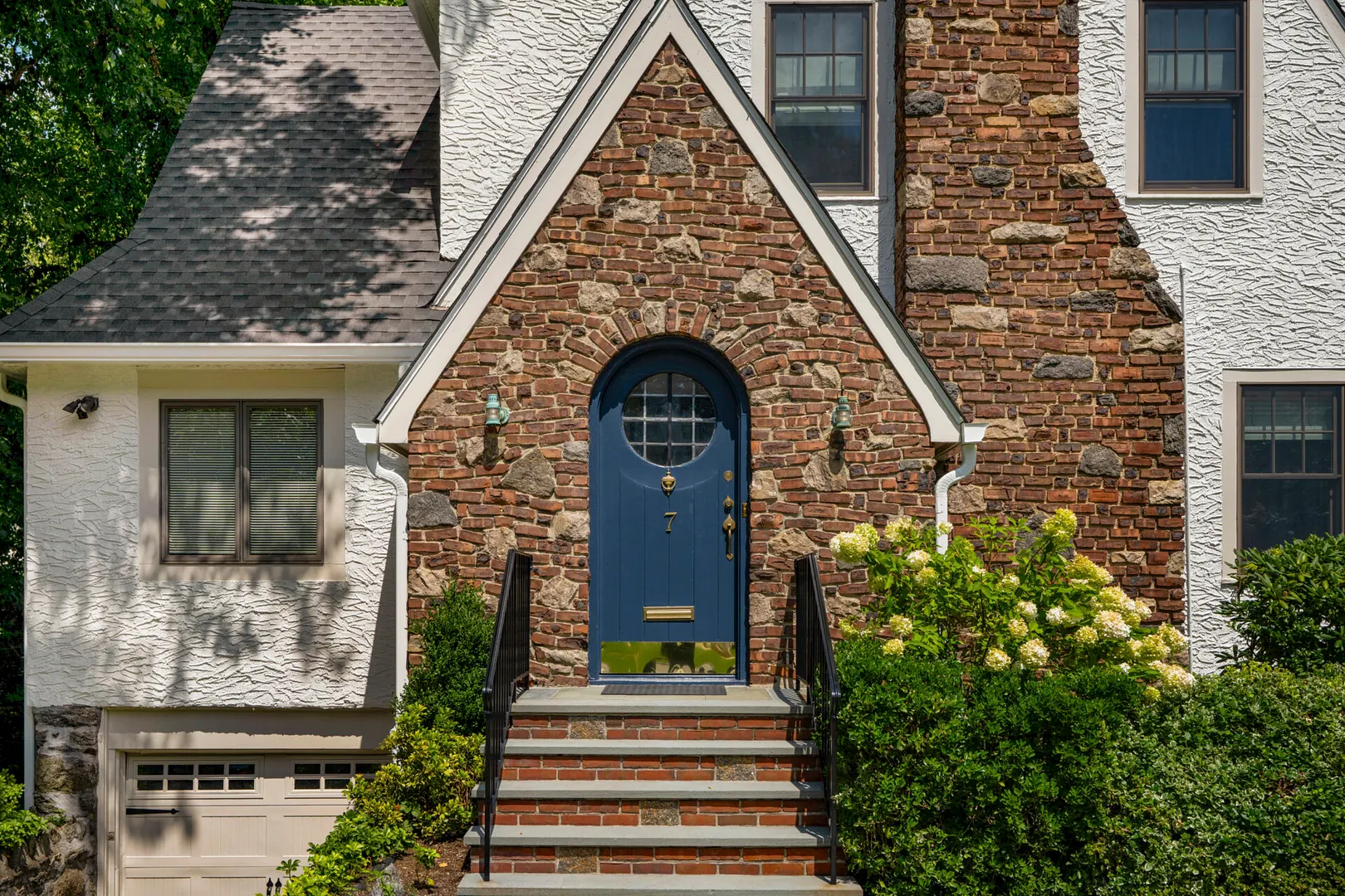 7 Poplar Road Photo 2