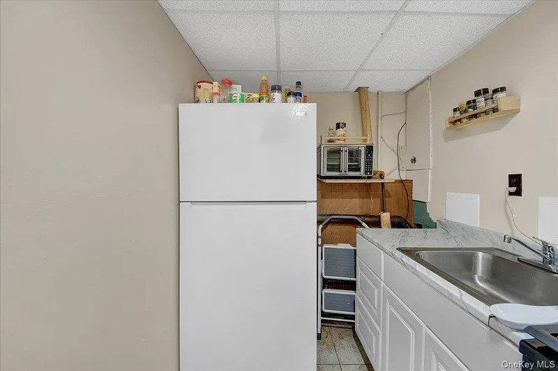 5 Rowell Lane Photo 18